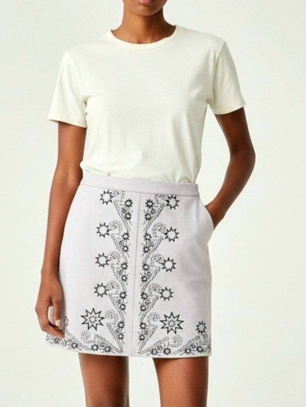 Seek The Label Embroidered Faux Suede Mini A Line Skirt Womens XS 4 Grey Black